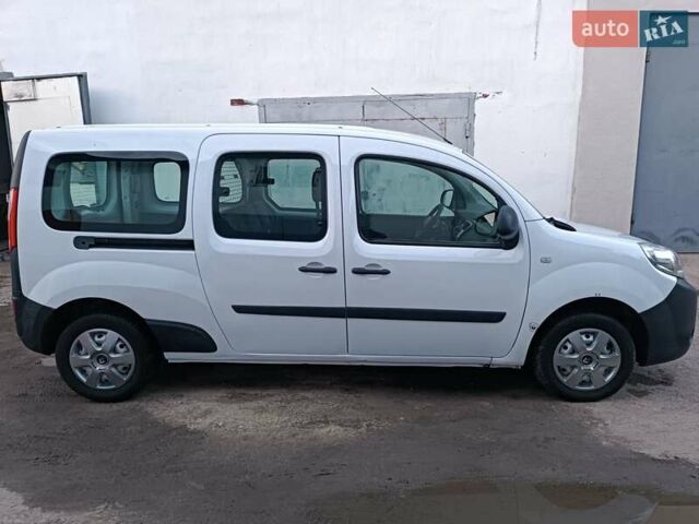 Белый Рено Кенгу, объемом двигателя 1.5 л и пробегом 118 тыс. км за 11200 $, фото 1 на Automoto.ua