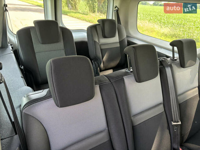Белый Рено Кенгу, объемом двигателя 1.5 л и пробегом 235 тыс. км за 13200 $, фото 21 на Automoto.ua