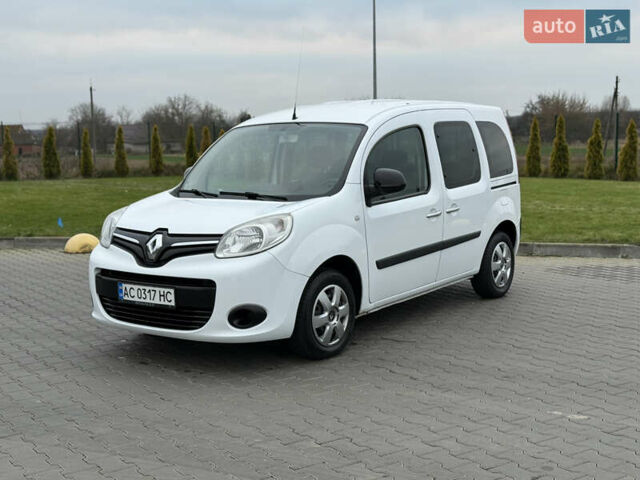 Белый Рено Кенгу, объемом двигателя 1.46 л и пробегом 201 тыс. км за 12700 $, фото 6 на Automoto.ua
