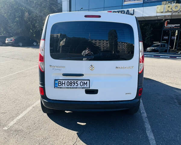 Білий Рено Кєнгу, об'ємом двигуна 1.46 л та пробігом 217 тис. км за 9700 $, фото 8 на Automoto.ua