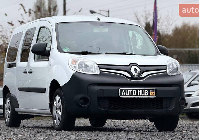 Белый Рено Кенгу, объемом двигателя 1.46 л и пробегом 131 тыс. км за 11900 $, фото 2 на Automoto.ua