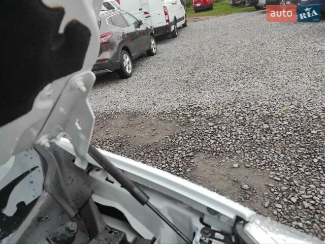 Белый Рено Кенгу, объемом двигателя 1.5 л и пробегом 197 тыс. км за 13300 $, фото 19 на Automoto.ua