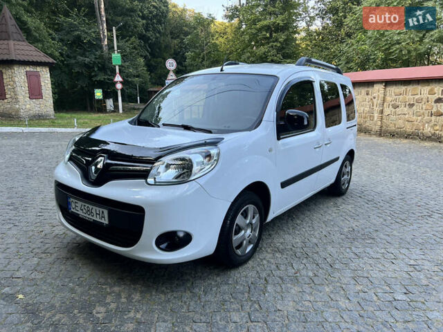 Белый Рено Кенгу, объемом двигателя 1.5 л и пробегом 189 тыс. км за 12350 $, фото 2 на Automoto.ua