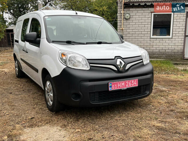 Білий Рено Кєнгу, об'ємом двигуна 1.5 л та пробігом 125 тис. км за 13499 $, фото 9 на Automoto.ua
