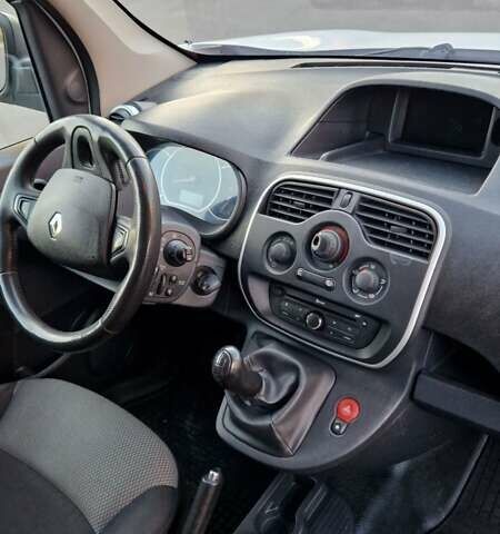 Белый Рено Кенгу, объемом двигателя 1.5 л и пробегом 160 тыс. км за 9200 $, фото 2 на Automoto.ua