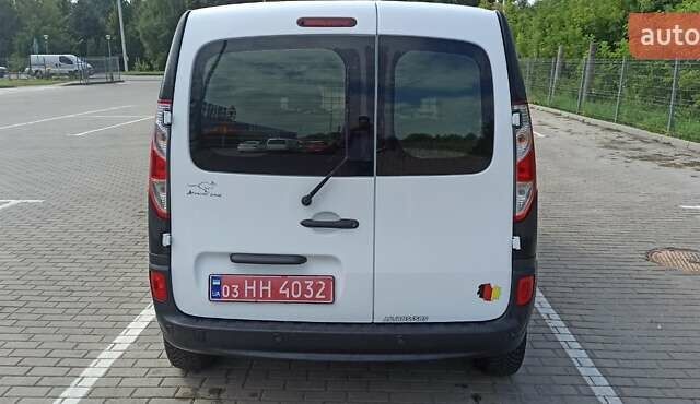 Белый Рено Кенгу, объемом двигателя 1.5 л и пробегом 130 тыс. км за 12500 $, фото 8 на Automoto.ua