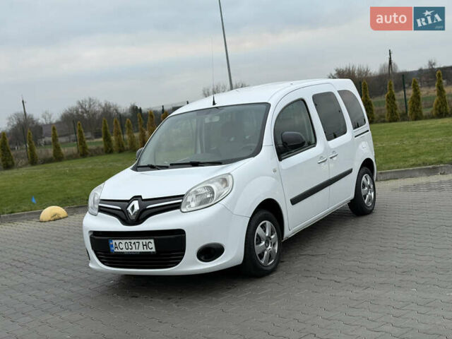 Белый Рено Кенгу, объемом двигателя 1.46 л и пробегом 201 тыс. км за 12700 $, фото 15 на Automoto.ua