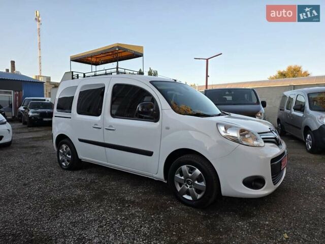 Рено Кенгу 2017 в Одессе на Automoto.ua Белый Рено Кенгу, объемом двигателя 0 л и пробегом 187 тыс. км за 12100 $, фото 4 на Automoto.ua