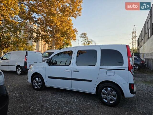 Рено Кенгу 2017 в Одессе на Automoto.ua Белый Рено Кенгу, объемом двигателя 0 л и пробегом 187 тыс. км за 12100 $, фото 10 на Automoto.ua