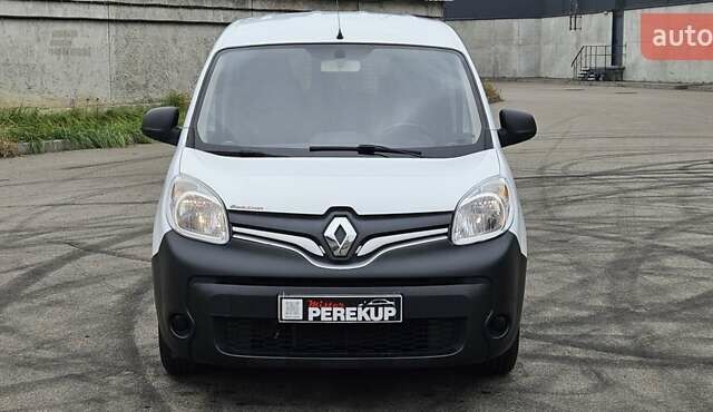 Білий Рено Кєнгу, об'ємом двигуна 1.46 л та пробігом 131 тис. км за 13300 $, фото 1 на Automoto.ua
