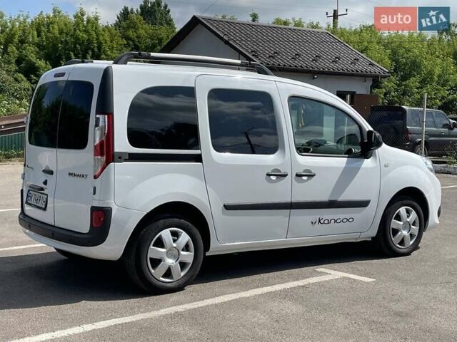Белый Рено Кенгу, объемом двигателя 1.5 л и пробегом 220 тыс. км за 12200 $, фото 3 на Automoto.ua