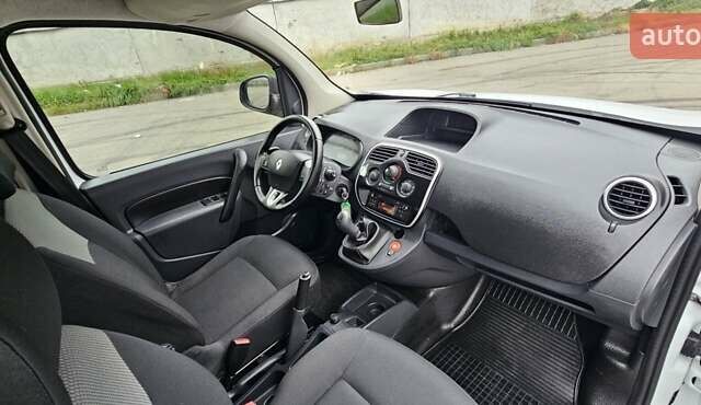 Білий Рено Кєнгу, об'ємом двигуна 1.46 л та пробігом 131 тис. км за 13300 $, фото 40 на Automoto.ua