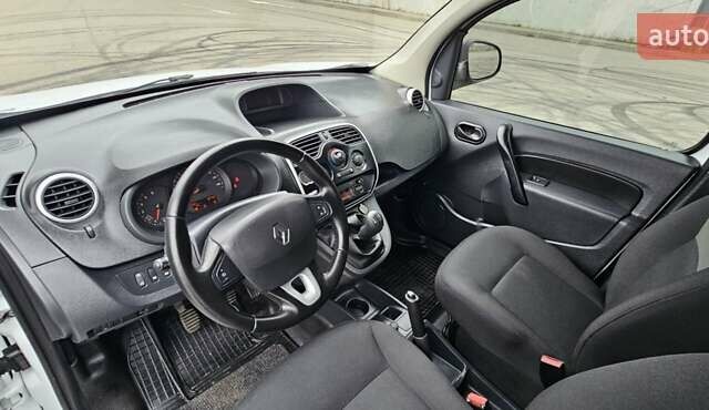 Білий Рено Кєнгу, об'ємом двигуна 1.46 л та пробігом 131 тис. км за 13300 $, фото 12 на Automoto.ua