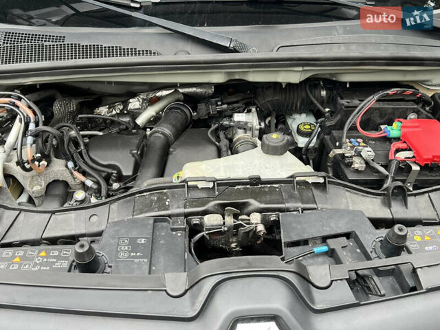 Білий Рено Кєнгу, об'ємом двигуна 1.5 л та пробігом 125 тис. км за 13499 $, фото 66 на Automoto.ua