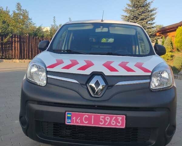 Белый Рено Кенгу, объемом двигателя 0 л и пробегом 75 тыс. км за 7800 $, фото 6 на Automoto.ua