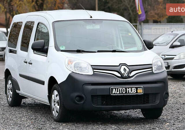 Белый Рено Кенгу, объемом двигателя 1.46 л и пробегом 131 тыс. км за 11900 $, фото 1 на Automoto.ua