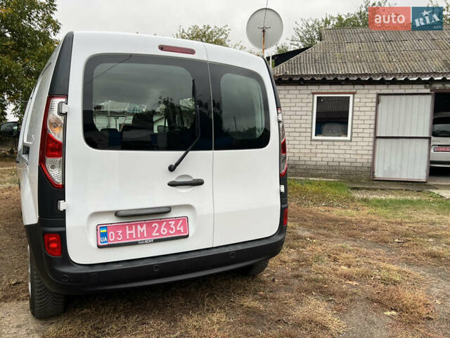 Білий Рено Кєнгу, об'ємом двигуна 1.5 л та пробігом 125 тис. км за 13499 $, фото 27 на Automoto.ua