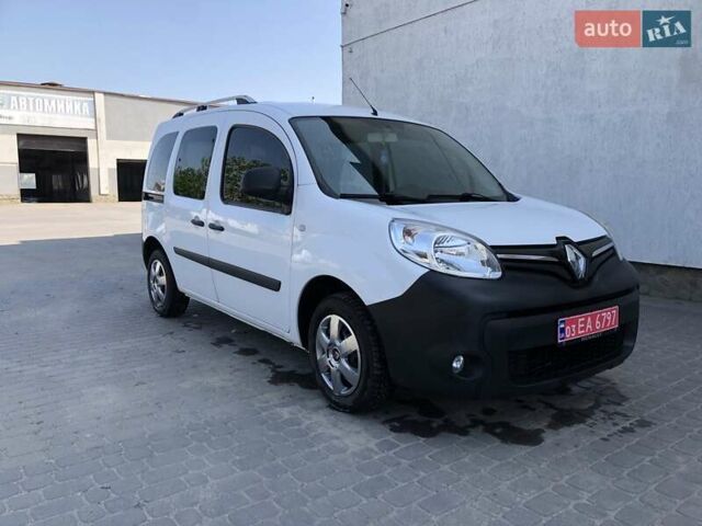 Белый Рено Кенгу, объемом двигателя 1.56 л и пробегом 167 тыс. км за 9999 $, фото 3 на Automoto.ua