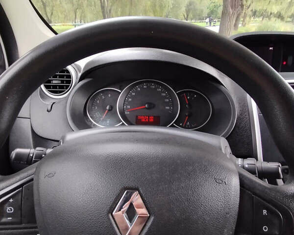 Білий Рено Кєнгу, об'ємом двигуна 1.46 л та пробігом 310 тис. км за 7500 $, фото 8 на Automoto.ua