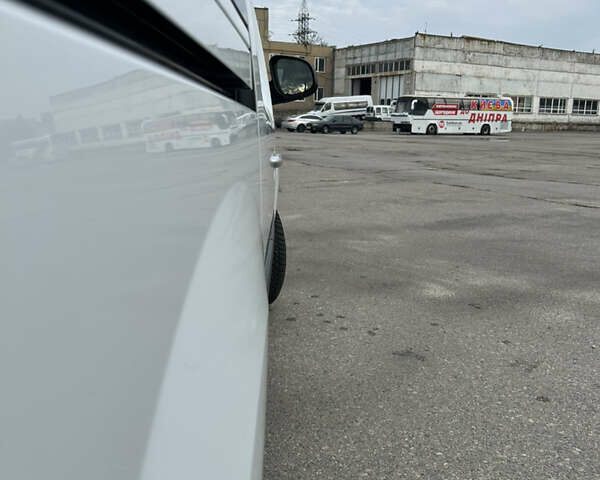 Рено Кенгу 2017 в Киеве на Automoto.ua Белый Рено Кенгу, объемом двигателя 1.5 л и пробегом 228 тыс. км за 12500 $, фото 8 на Automoto.ua