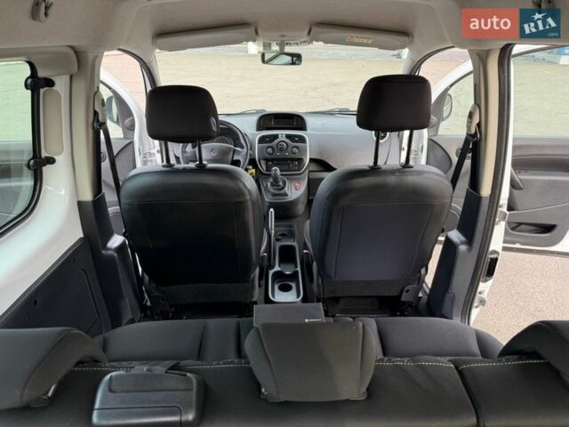 Білий Рено Кєнгу, об'ємом двигуна 1.5 л та пробігом 150 тис. км за 11600 $, фото 66 на Automoto.ua