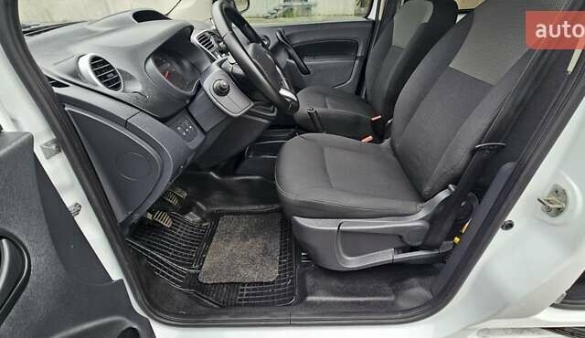 Білий Рено Кєнгу, об'ємом двигуна 1.46 л та пробігом 131 тис. км за 13300 $, фото 9 на Automoto.ua