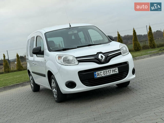 Белый Рено Кенгу, объемом двигателя 1.46 л и пробегом 201 тыс. км за 12700 $, фото 14 на Automoto.ua