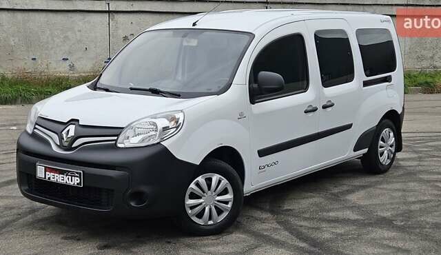 Білий Рено Кєнгу, об'ємом двигуна 1.46 л та пробігом 131 тис. км за 13300 $, фото 2 на Automoto.ua