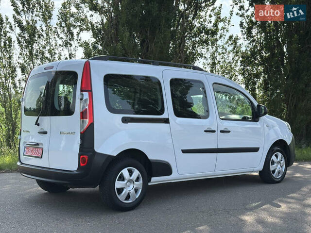 Белый Рено Кенгу, объемом двигателя 1.5 л и пробегом 235 тыс. км за 13200 $, фото 3 на Automoto.ua