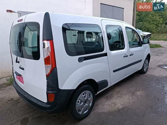 Белый Рено Кенгу, объемом двигателя 1.5 л и пробегом 118 тыс. км за 11200 $, фото 7 на Automoto.ua