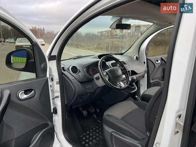 Білий Рено Кєнгу, об'ємом двигуна 1.5 л та пробігом 180 тис. км за 13700 $, фото 15 на Automoto.ua