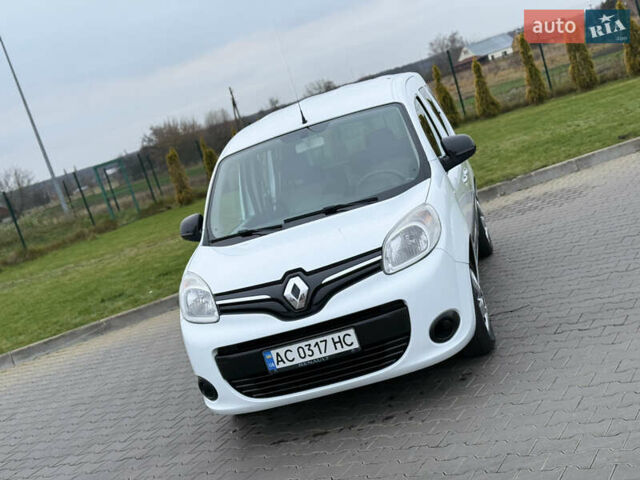 Белый Рено Кенгу, объемом двигателя 1.46 л и пробегом 201 тыс. км за 12700 $, фото 7 на Automoto.ua