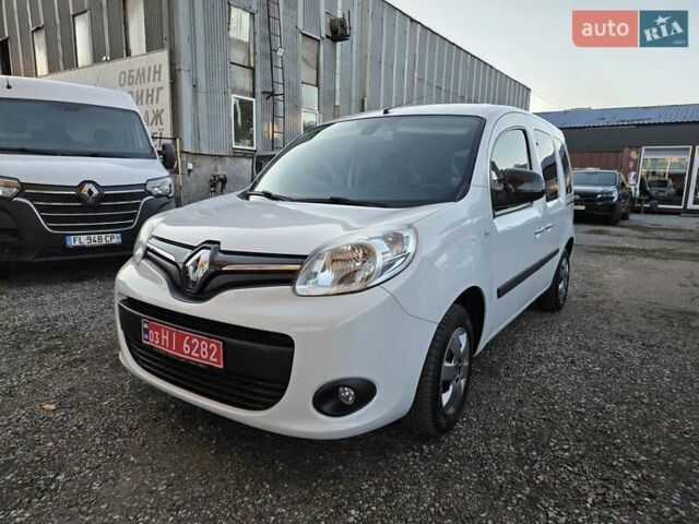Рено Кенгу 2017 в Одессе на Automoto.ua Белый Рено Кенгу, объемом двигателя 0 л и пробегом 187 тыс. км за 12100 $, фото 1 на Automoto.ua
