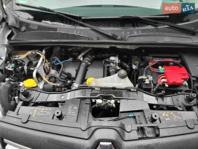 Белый Рено Кенгу, объемом двигателя 1.5 л и пробегом 200 тыс. км за 12900 $, фото 49 на Automoto.ua