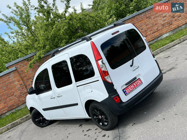Белый Рено Кенгу, объемом двигателя 1.5 л и пробегом 172 тыс. км за 12999 $, фото 17 на Automoto.ua