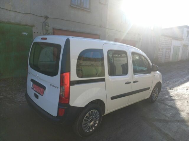 Білий Рено Кєнгу, об'ємом двигуна 1.5 л та пробігом 127 тис. км за 307 $, фото 2 на Automoto.ua