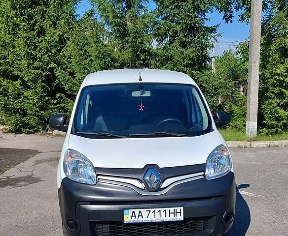 Белый Рено Кенгу, объемом двигателя 1.5 л и пробегом 253 тыс. км за 9400 $, фото 6 на Automoto.ua
