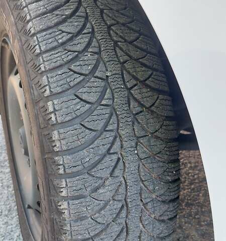 Белый Рено Кенгу, объемом двигателя 1.5 л и пробегом 253 тыс. км за 9400 $, фото 23 на Automoto.ua