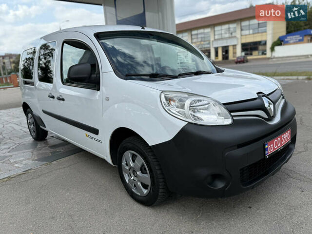 Белый Рено Кенгу, объемом двигателя 1.5 л и пробегом 117 тыс. км за 12999 $, фото 10 на Automoto.ua