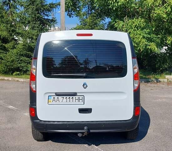 Белый Рено Кенгу, объемом двигателя 1.5 л и пробегом 253 тыс. км за 9400 $, фото 3 на Automoto.ua
