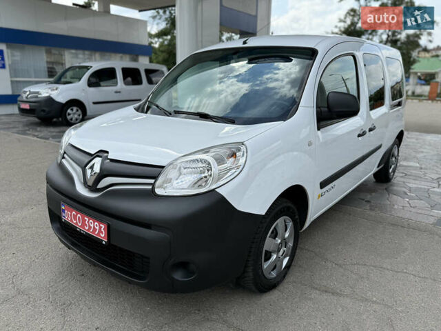 Белый Рено Кенгу, объемом двигателя 1.5 л и пробегом 117 тыс. км за 12999 $, фото 32 на Automoto.ua