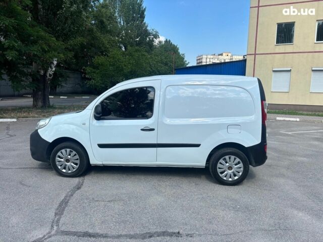 Білий Рено Кєнгу, об'ємом двигуна 1.5 л та пробігом 202 тис. км за 9490 $, фото 1 на Automoto.ua