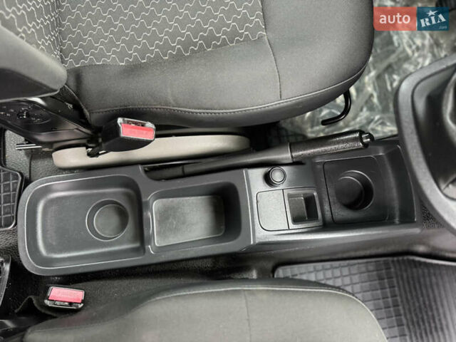 Белый Рено Кенгу, объемом двигателя 1.5 л и пробегом 71 тыс. км за 14700 $, фото 65 на Automoto.ua