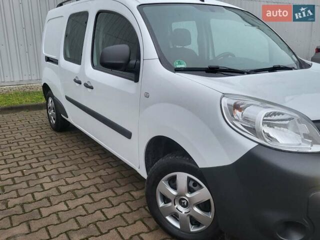 Белый Рено Кенгу, объемом двигателя 1.5 л и пробегом 200 тыс. км за 12900 $, фото 4 на Automoto.ua