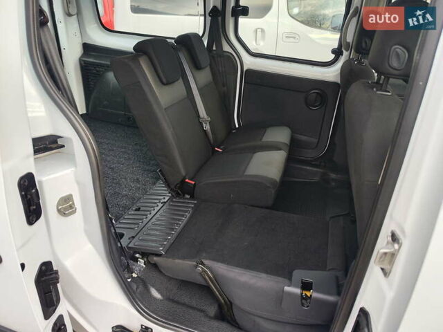 Білий Рено Кєнгу, об'ємом двигуна 0 л та пробігом 36 тис. км за 14200 $, фото 12 на Automoto.ua