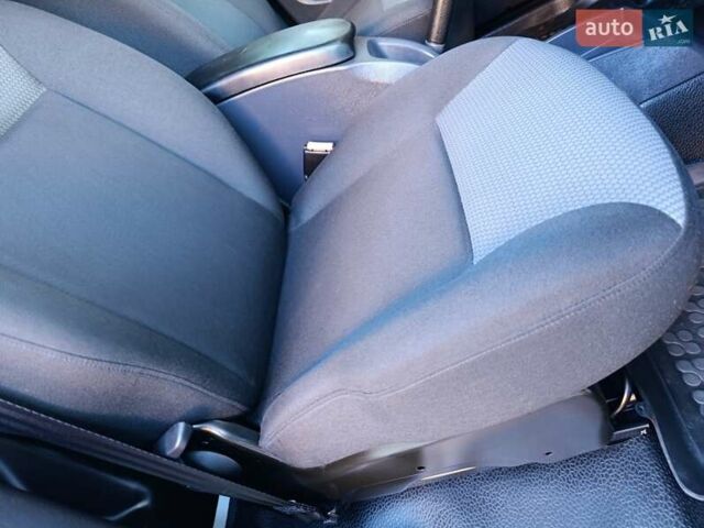 Білий Рено Кєнгу, об'ємом двигуна 0 л та пробігом 15 тис. км за 10200 $, фото 63 на Automoto.ua
