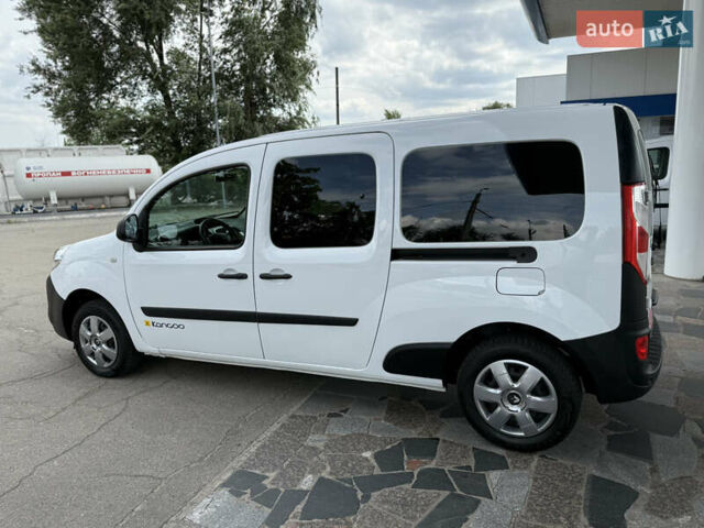 Белый Рено Кенгу, объемом двигателя 1.5 л и пробегом 117 тыс. км за 12999 $, фото 27 на Automoto.ua