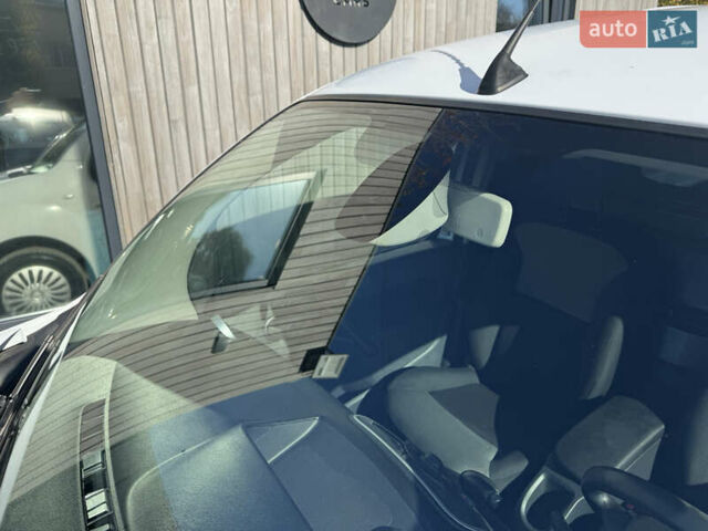 Рено Кенгу 2018 в Тернополе на Automoto.ua Белый Рено Кенгу, объемом двигателя 0 л и пробегом 202 тыс. км за 8800 $, фото 8 на Automoto.ua