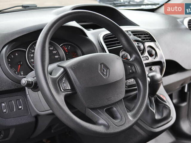 Рено Кенгу 2018 в Киеве на Automoto.ua Белый Рено Кенгу, объемом двигателя 1.5 л и пробегом 157 тыс. км за 15500 $, фото 64 на Automoto.ua