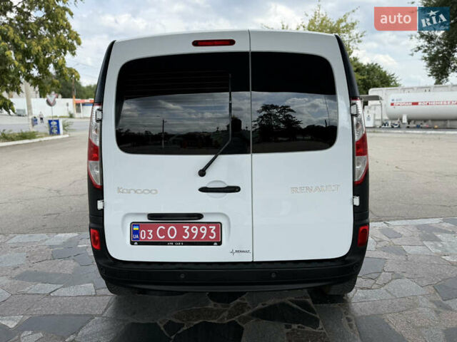Белый Рено Кенгу, объемом двигателя 1.5 л и пробегом 117 тыс. км за 12999 $, фото 22 на Automoto.ua